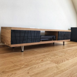 Kundenprojekt: Selbstgebautes Lowboard mit Eichenholz-Korpus!